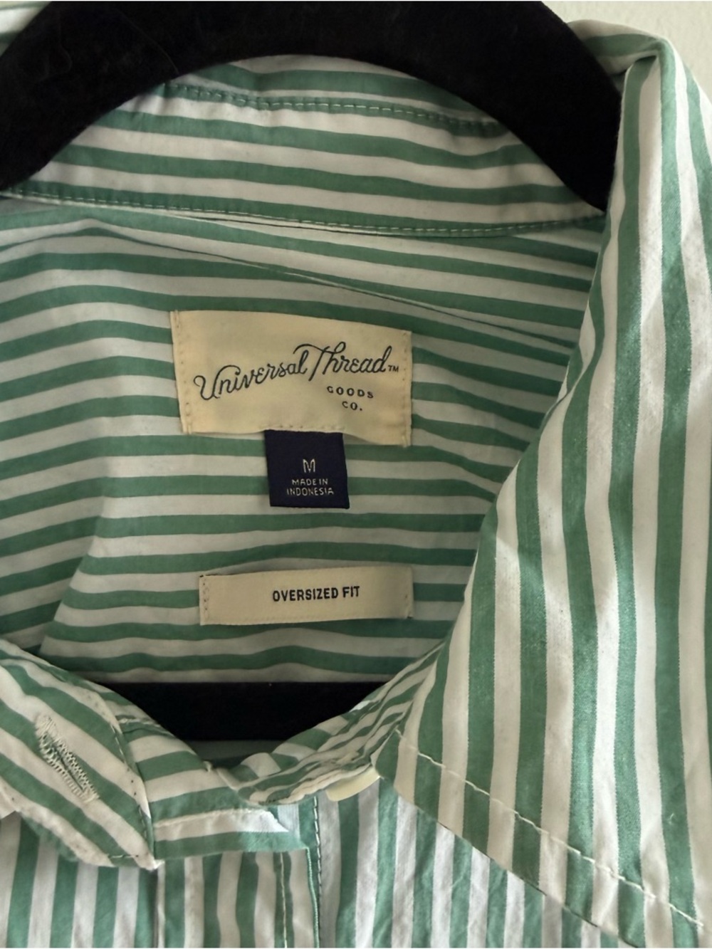 Universal Thread Oversized Button Down - Picture 3 of 5